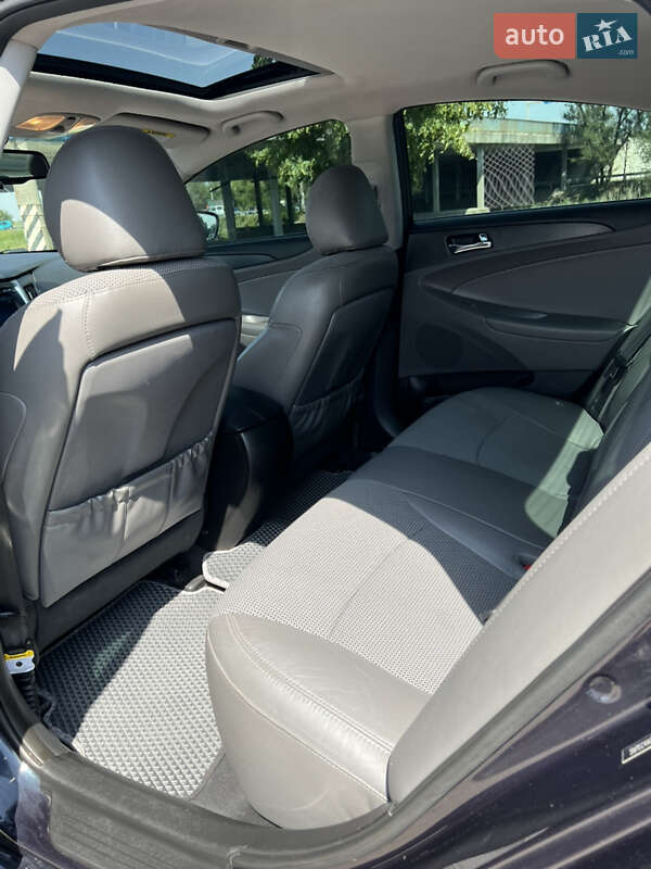 Седан Hyundai Sonata 2013 в Днепре