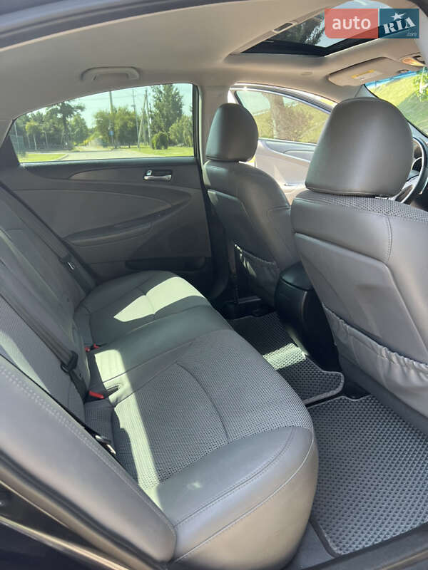 Седан Hyundai Sonata 2013 в Днепре