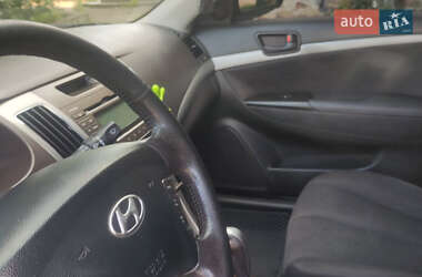 Седан Hyundai Sonata 2009 в  фото 5 Седан Hyundai Sonata 2009 в
