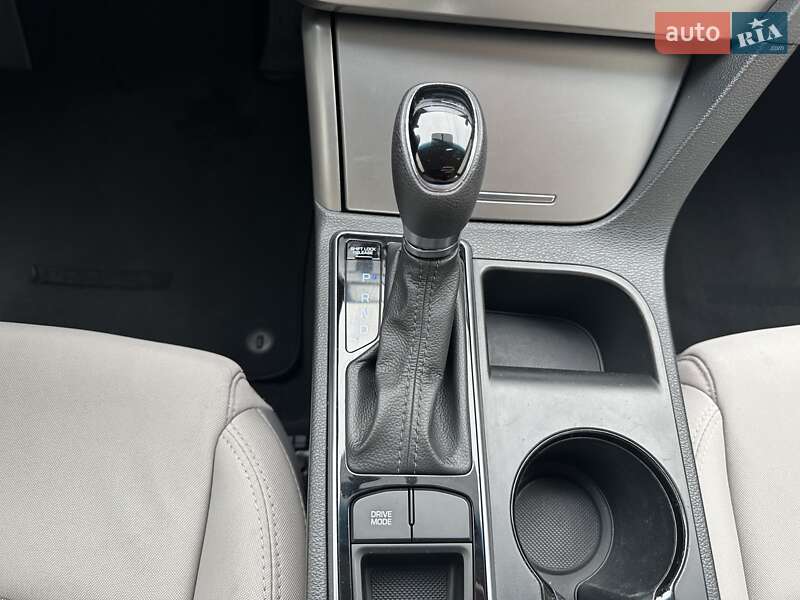 Седан Hyundai Sonata 2015 в Днепре