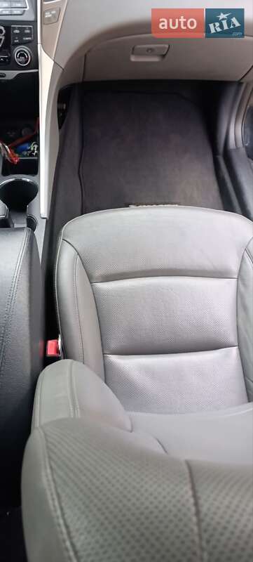 Седан Hyundai Sonata 2013 в Белгороде-Днестровском фото 28 Седан Hyundai Sonata 2013 в Белгороде-Днестровском