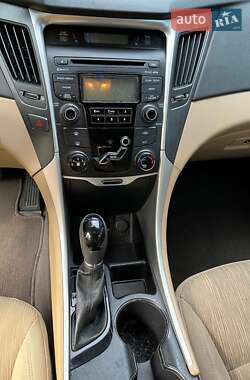 Седан Hyundai Sonata 2012 в Конотопе
