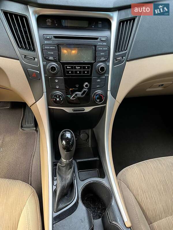 Седан Hyundai Sonata 2012 в Конотопе