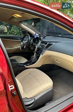 Седан Hyundai Sonata 2012 в Конотопе