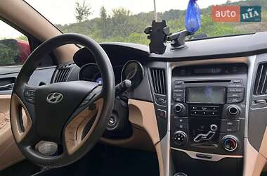 Седан Hyundai Sonata 2012 в Конотопе