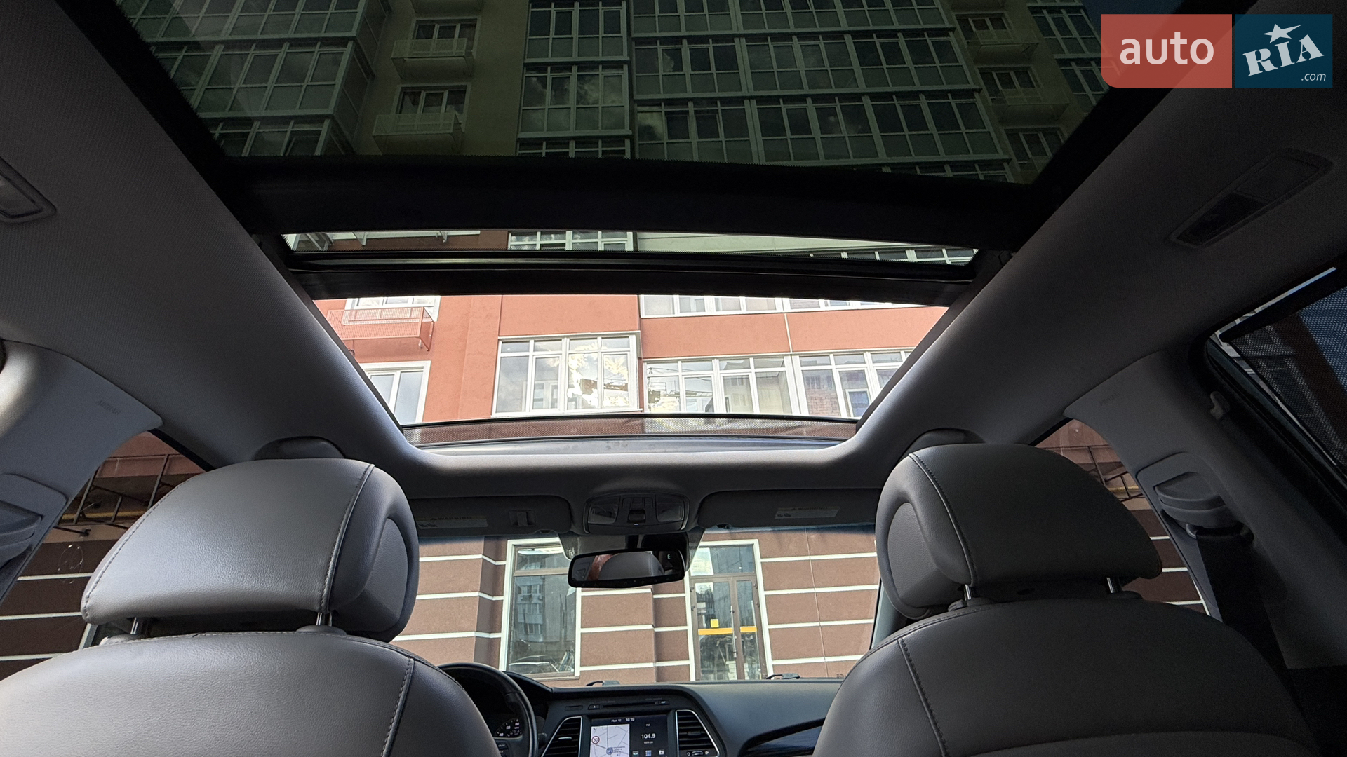 2016 Hyundai Sonata - мініатюра 32