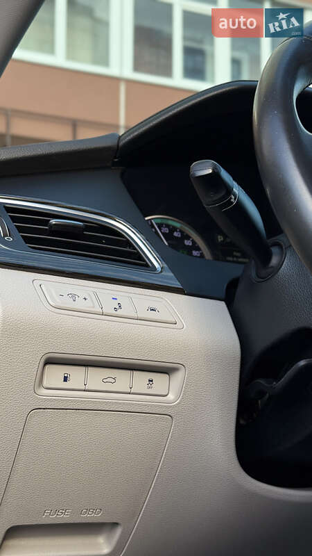 Седан Hyundai Sonata 2016 в Счастливом фото 38 Седан Hyundai Sonata 2016 в Счастливом