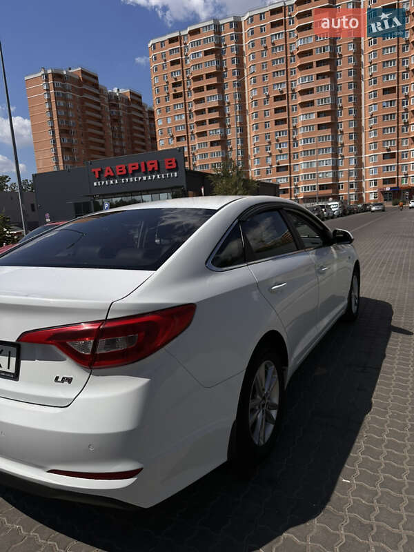 Седан Hyundai Sonata 2015 в Одессе