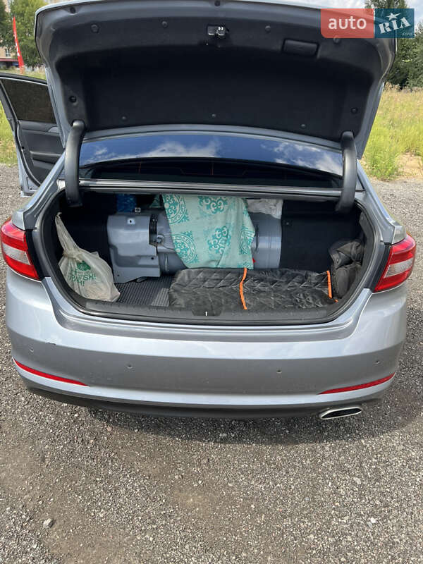 Седан Hyundai Sonata 2014 в Бахмаче фото 14 Седан Hyundai Sonata 2014 в Бахмаче