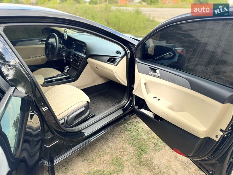 Седан Hyundai Sonata 2016 в Ахтырке