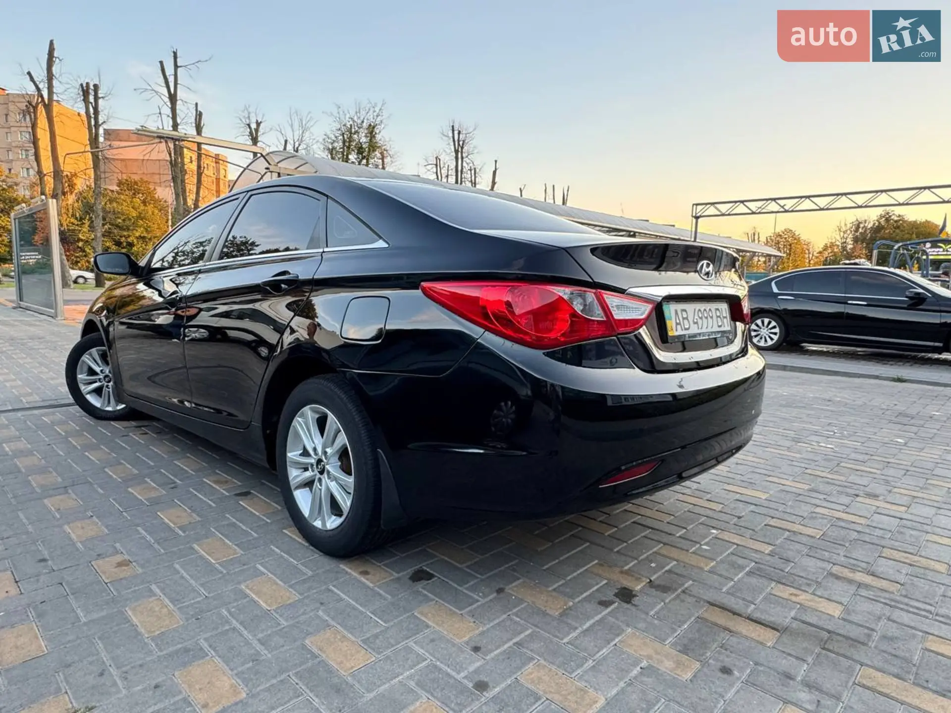 2010 Hyundai Sonata - мініатюра 2