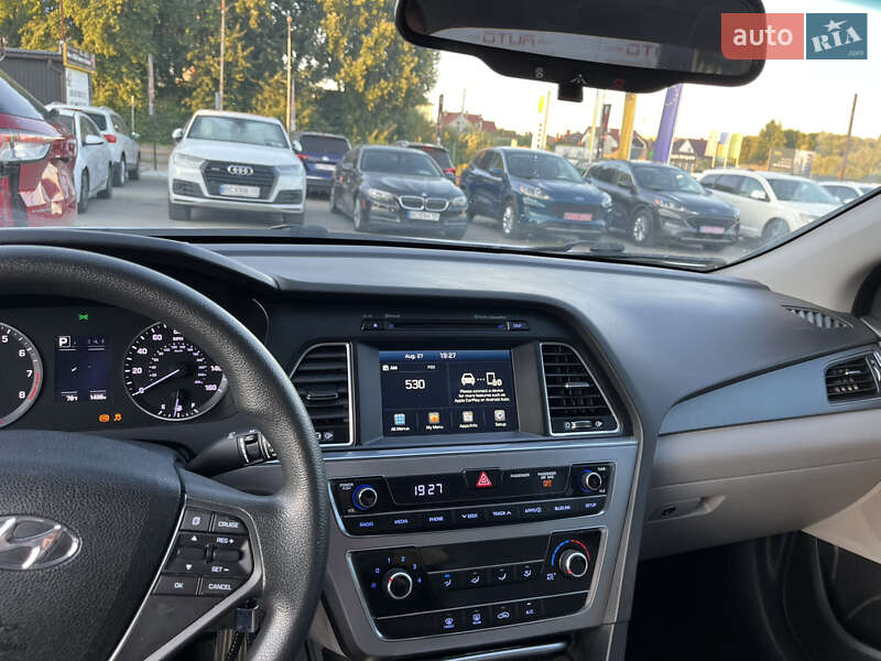 Седан Hyundai Sonata 2015 в Львове