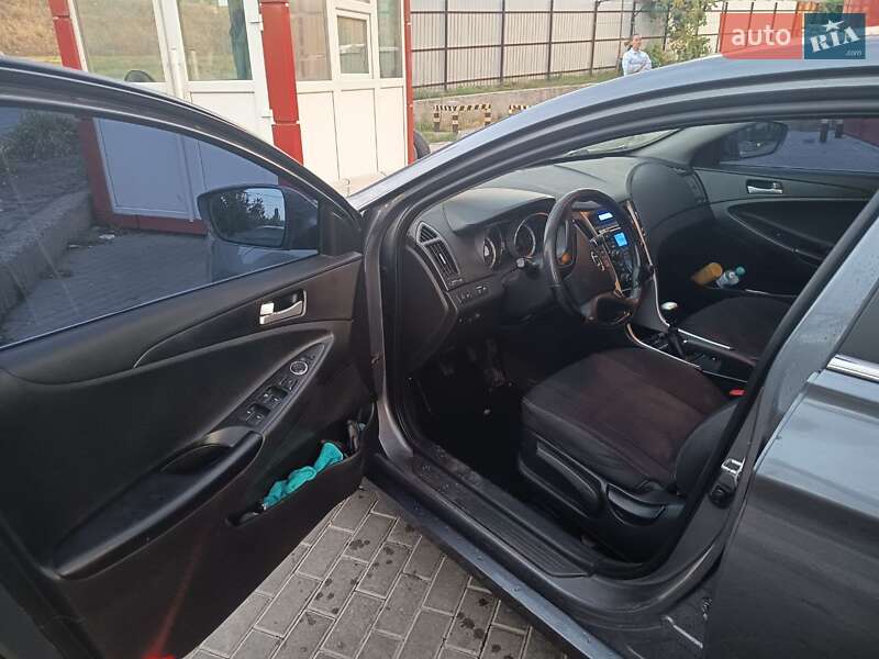 Седан Hyundai Sonata 2011 в Днепре