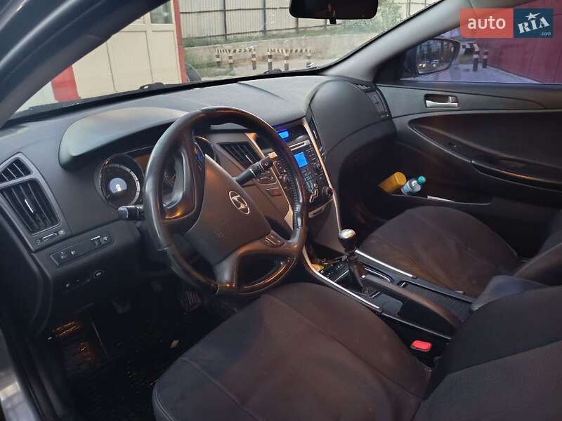 Седан Hyundai Sonata 2011 в Днепре
