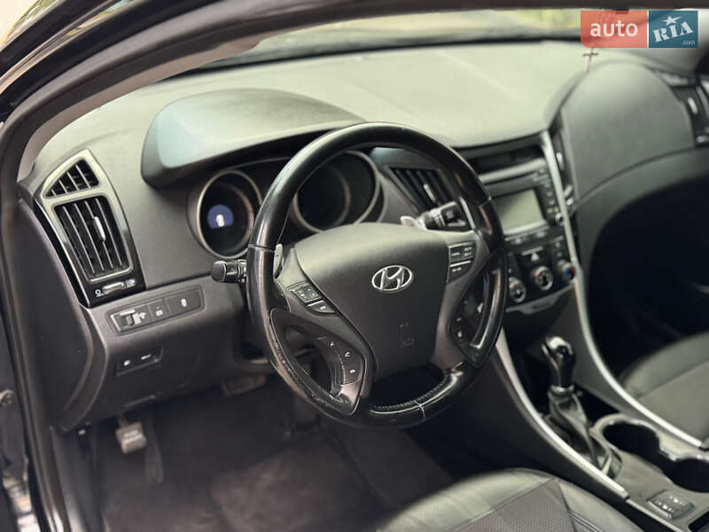 Седан Hyundai Sonata 2014 в Новомосковську фото 13 Седан Hyundai Sonata 2014 в Новомосковську