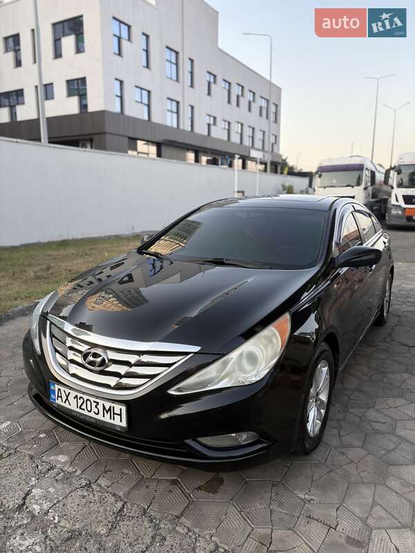 Седан Hyundai Sonata 2013 в Киеве