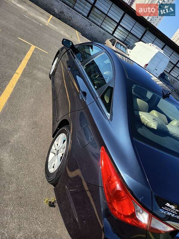 Седан Hyundai Sonata 2014 в Києві