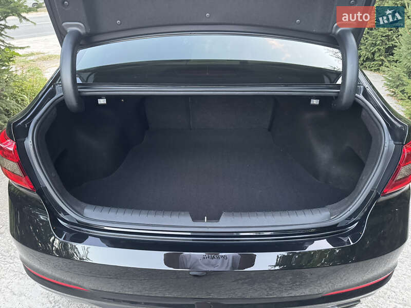 Седан Hyundai Sonata 2015 в Києві