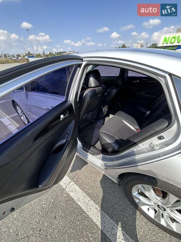 Седан Hyundai Sonata 2011 в Києві фото 12 Седан Hyundai Sonata 2011 в Києві