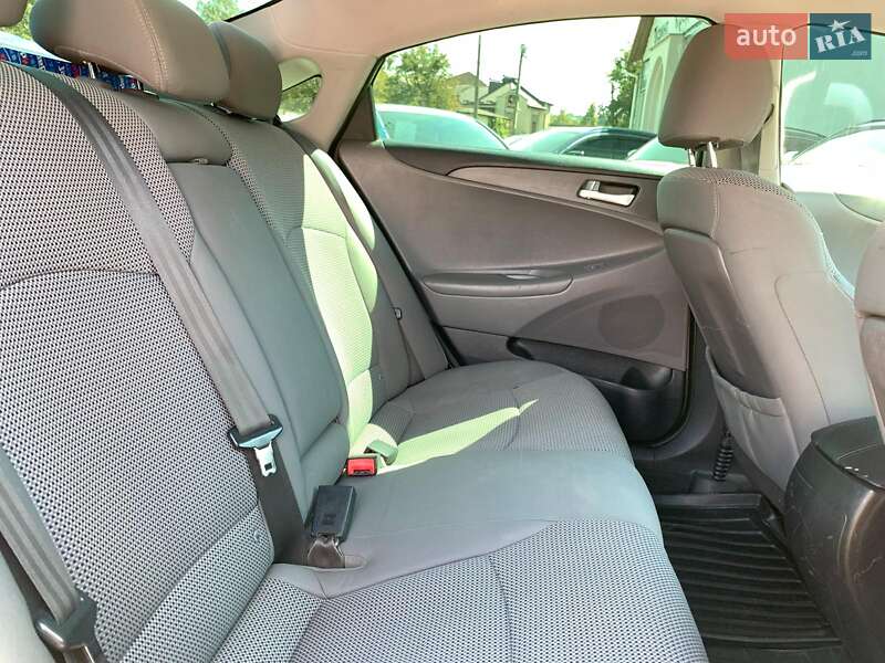 Седан Hyundai Sonata 2011 в Виннице