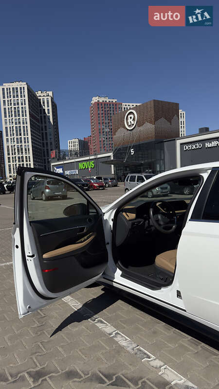 Седан Hyundai Sonata 2020 в Киеве фото 15 Седан Hyundai Sonata 2020 в Киеве