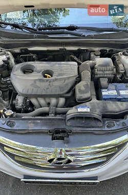Седан Hyundai Sonata 2014 в 