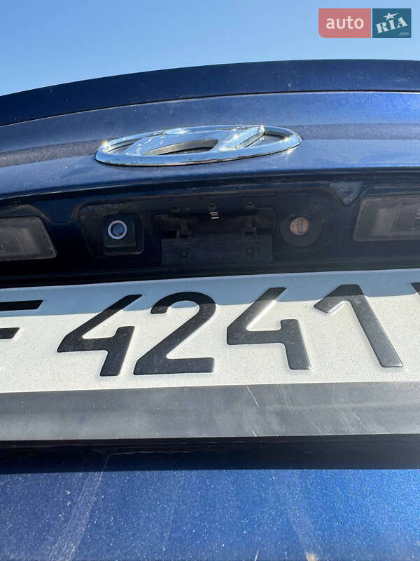 Седан Hyundai Sonata 2015 в Миколаєві