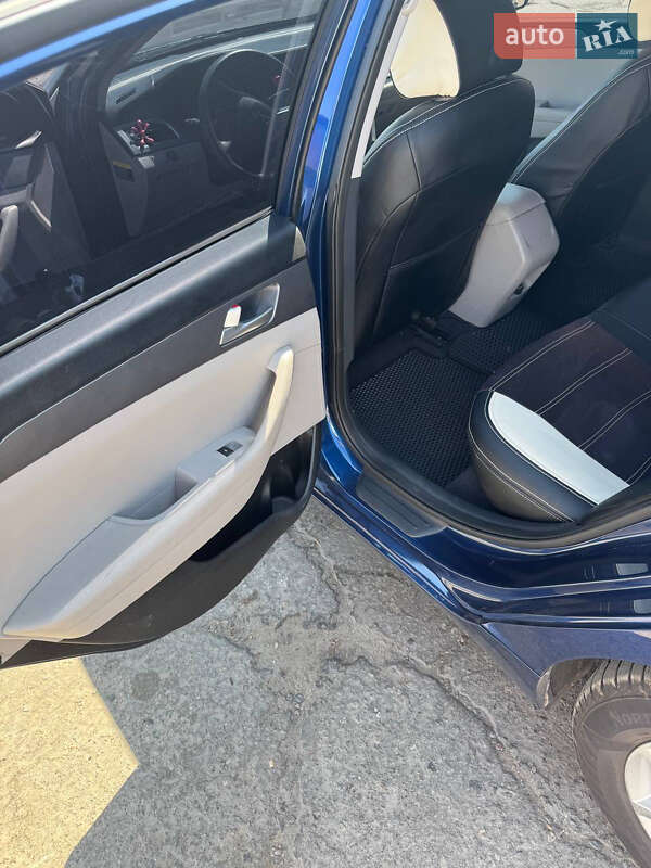 Седан Hyundai Sonata 2015 в Миколаєві