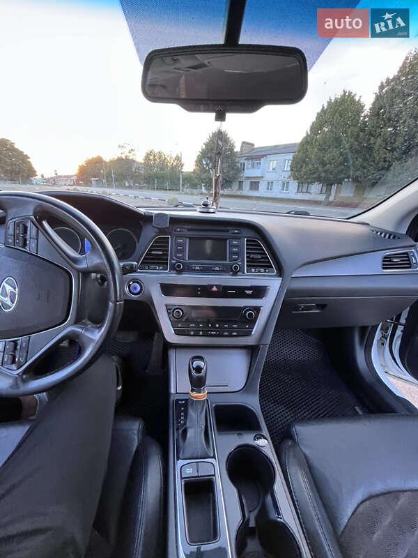 Седан Hyundai Sonata 2014 в Чернігові