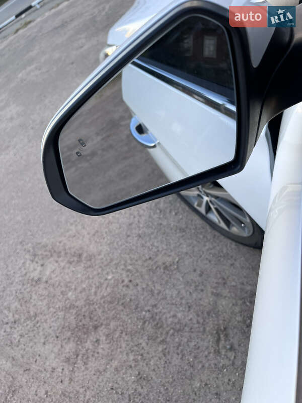 Седан Hyundai Sonata 2014 в Чернігові