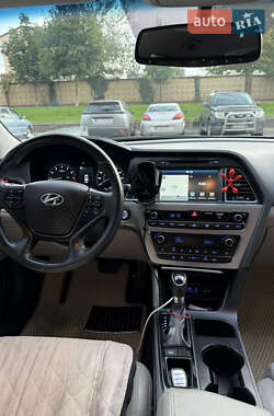 Седан Hyundai Sonata 2014 в 