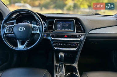 Седан Hyundai Sonata 2017 в 