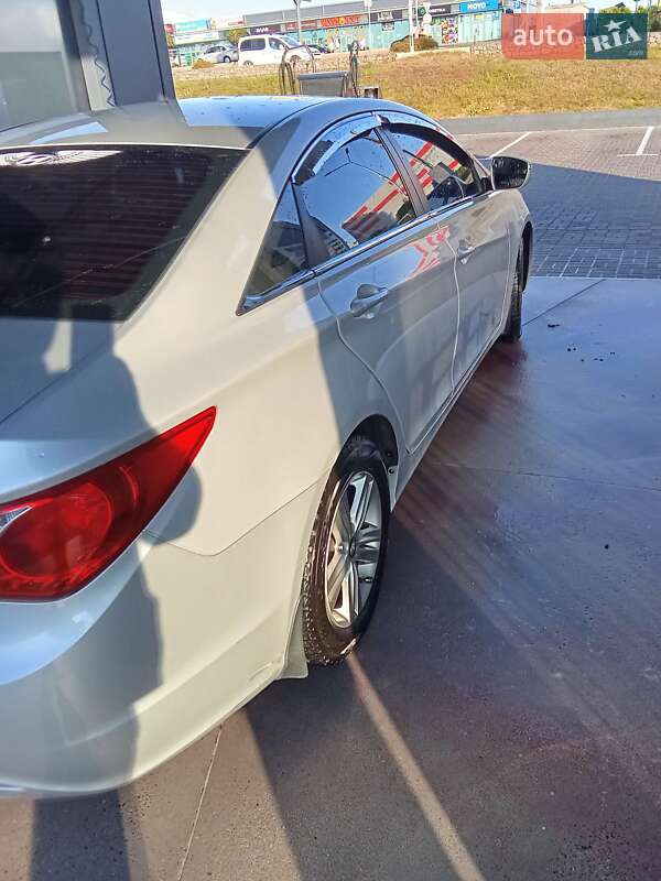 Седан Hyundai Sonata 2014 в Софиевской Борщаговке фото 5 Седан Hyundai Sonata 2014 в Софиевской Борщаговке
