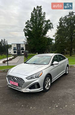 Седан Hyundai Sonata 2018 в Луцке