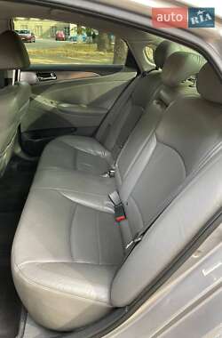Седан Hyundai Sonata 2011 в 
