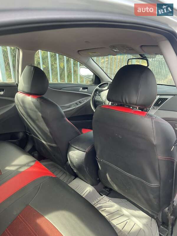 Седан Hyundai Sonata 2012 в Гостомелі