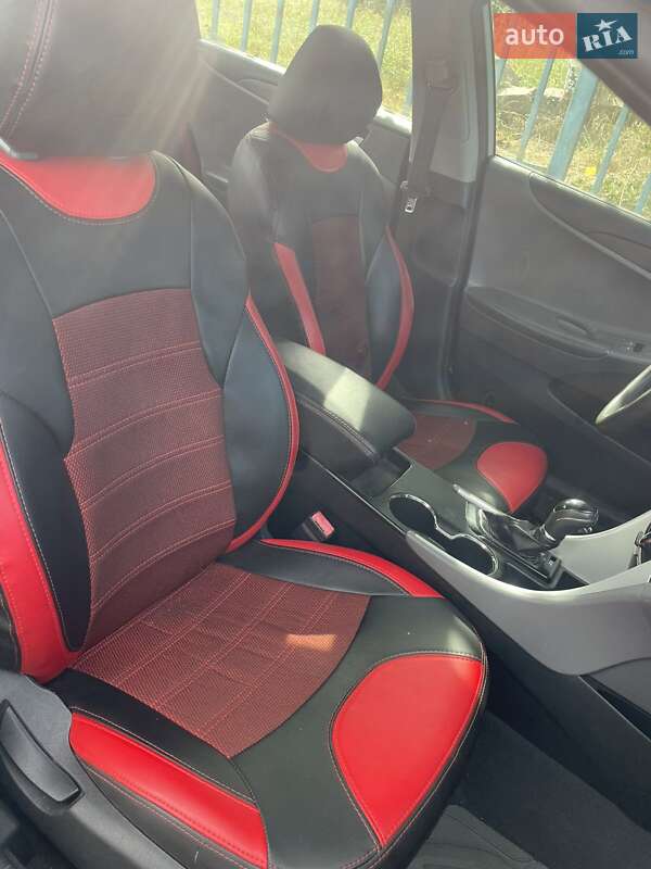 Седан Hyundai Sonata 2012 в Гостомелі