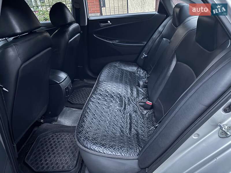 Седан Hyundai Sonata 2014 в Києві