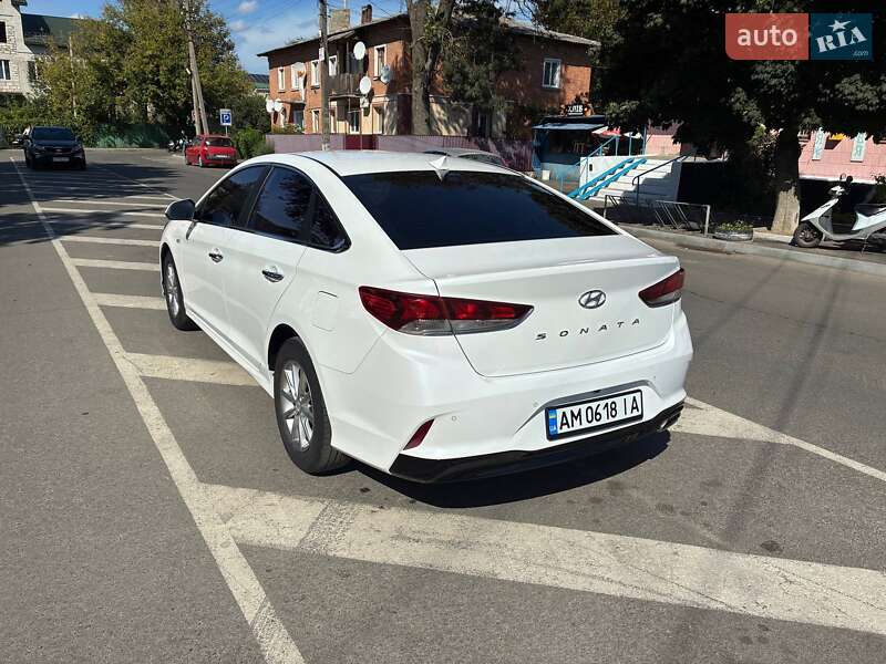 Седан Hyundai Sonata 2017 в Радомышле