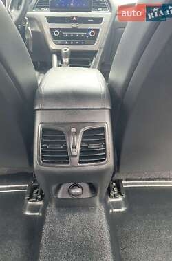 Седан Hyundai Sonata 2016 в 