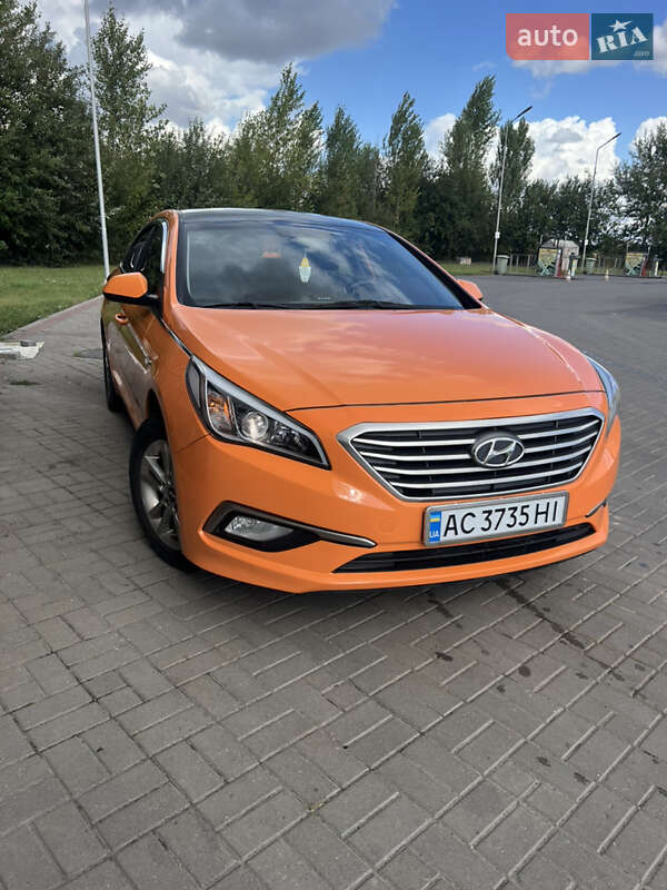 Седан Hyundai Sonata 2016 в Нововолынске