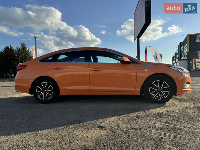 Седан Hyundai Sonata 2016 в Святопетровское