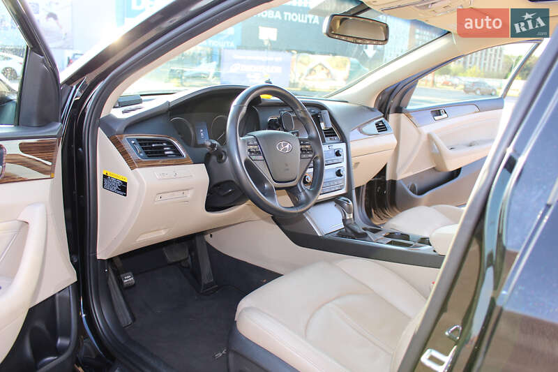 Седан Hyundai Sonata 2016 в Киеве