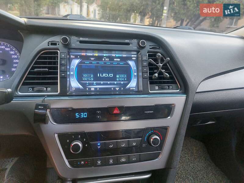 Седан Hyundai Sonata 2015 в Дніпрі