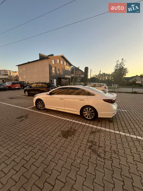 Седан Hyundai Sonata 2014 в Ивано-Франковске