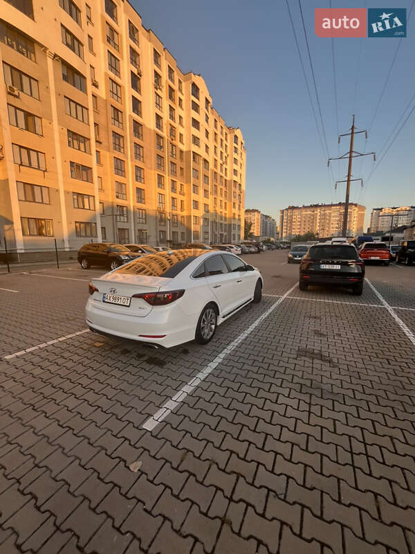 Седан Hyundai Sonata 2014 в Ивано-Франковске