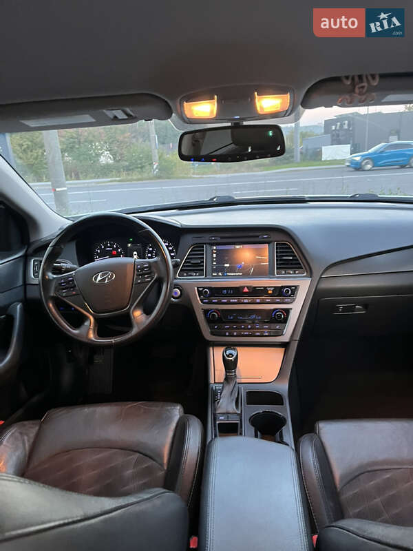 Седан Hyundai Sonata 2014 в Ивано-Франковске