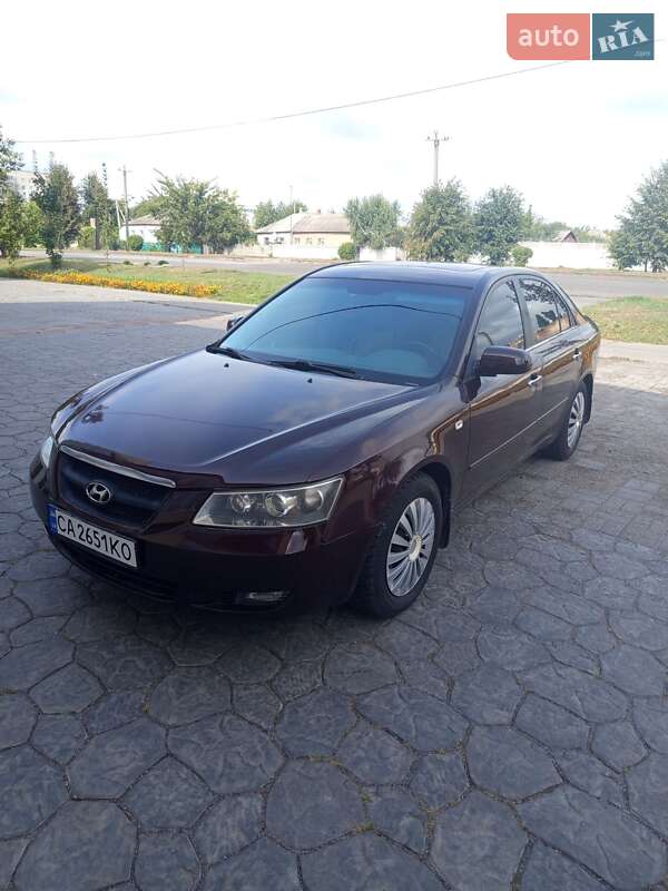 Седан Hyundai Sonata 2007 в Золотоноше