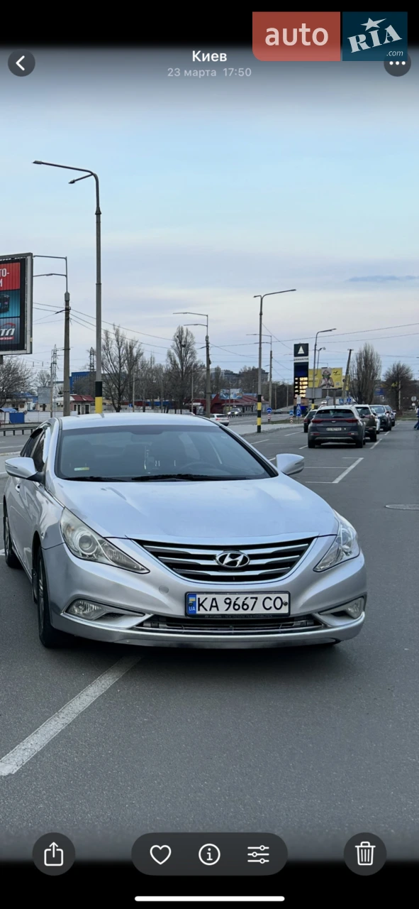 2013 Hyundai Sonata - мініатюра 22