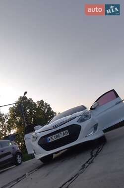 Седан Hyundai Sonata 2013 в 